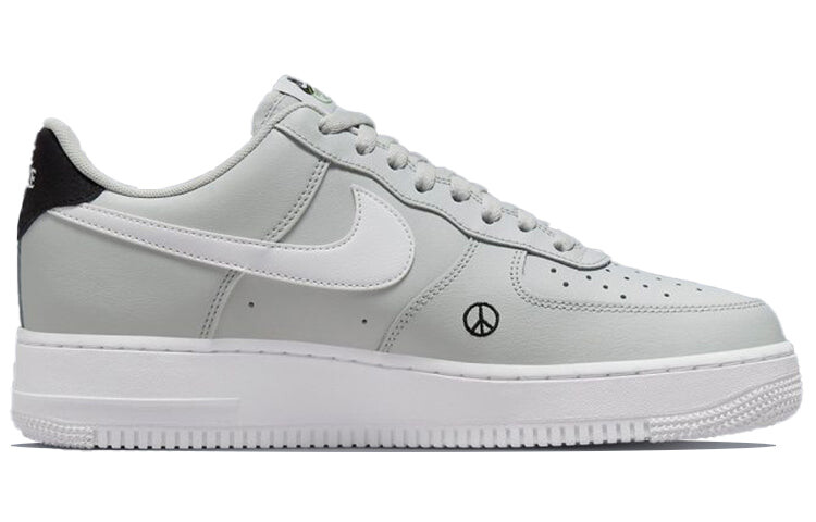 

Кроссовки Nike Air Force 1 Low, серый / белый / черный