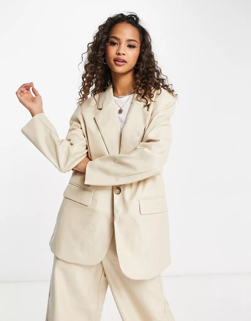 

Vero Moda – элегантный костюмный пиджак кремово-белого цвета, имитирующий кожу, Белый