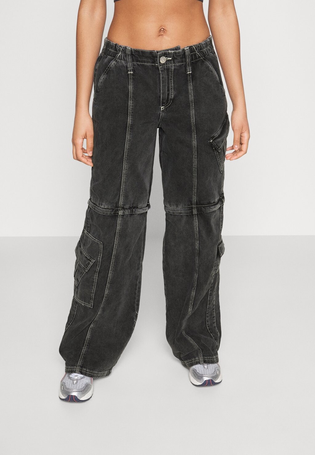 

Джинсы свободного кроя BDG Urban Outfitters