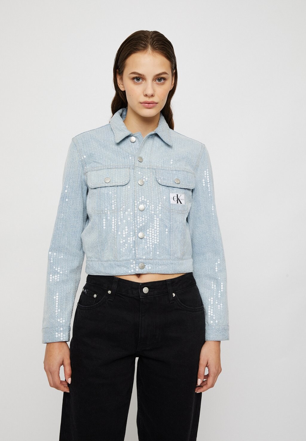 

Джинсовая куртка УКОРОЧЕННАЯ КУРТКА 90-Х Calvin Klein Jeans, светлый деним