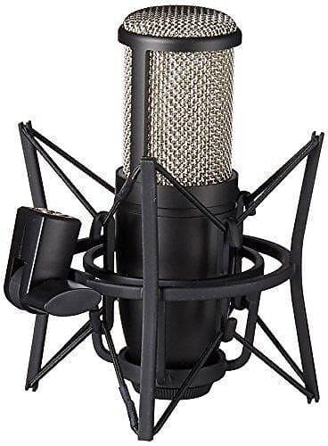 

Студийный микрофон AKG P220 Large Diaphragm Cardioid Condenser Microphone