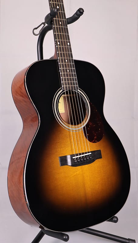 Акустическая гитара Eastman E10OM цена и фото