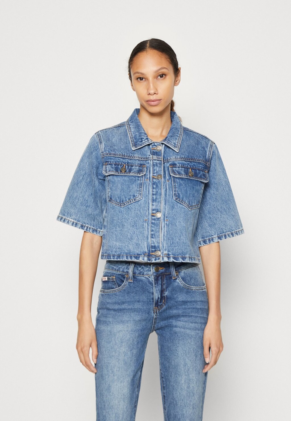 

Рубашка джинсовая Guess Originals, синий
