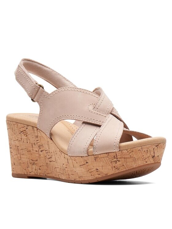 

Сандалии Clarks, бежевый