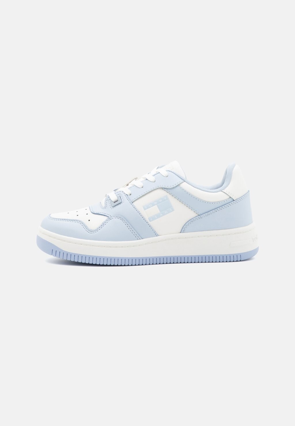 

Кроссовки Tommy Jeans RETRO BASKET TONAL, цвет breezy blue