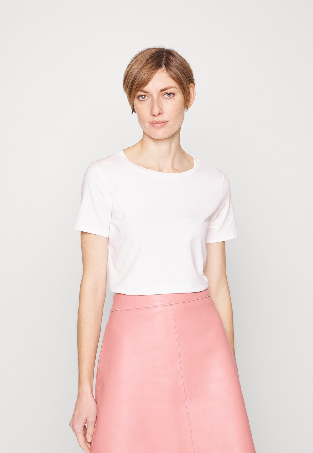 

Базовая футболка WEEKEND MaxMara, белый