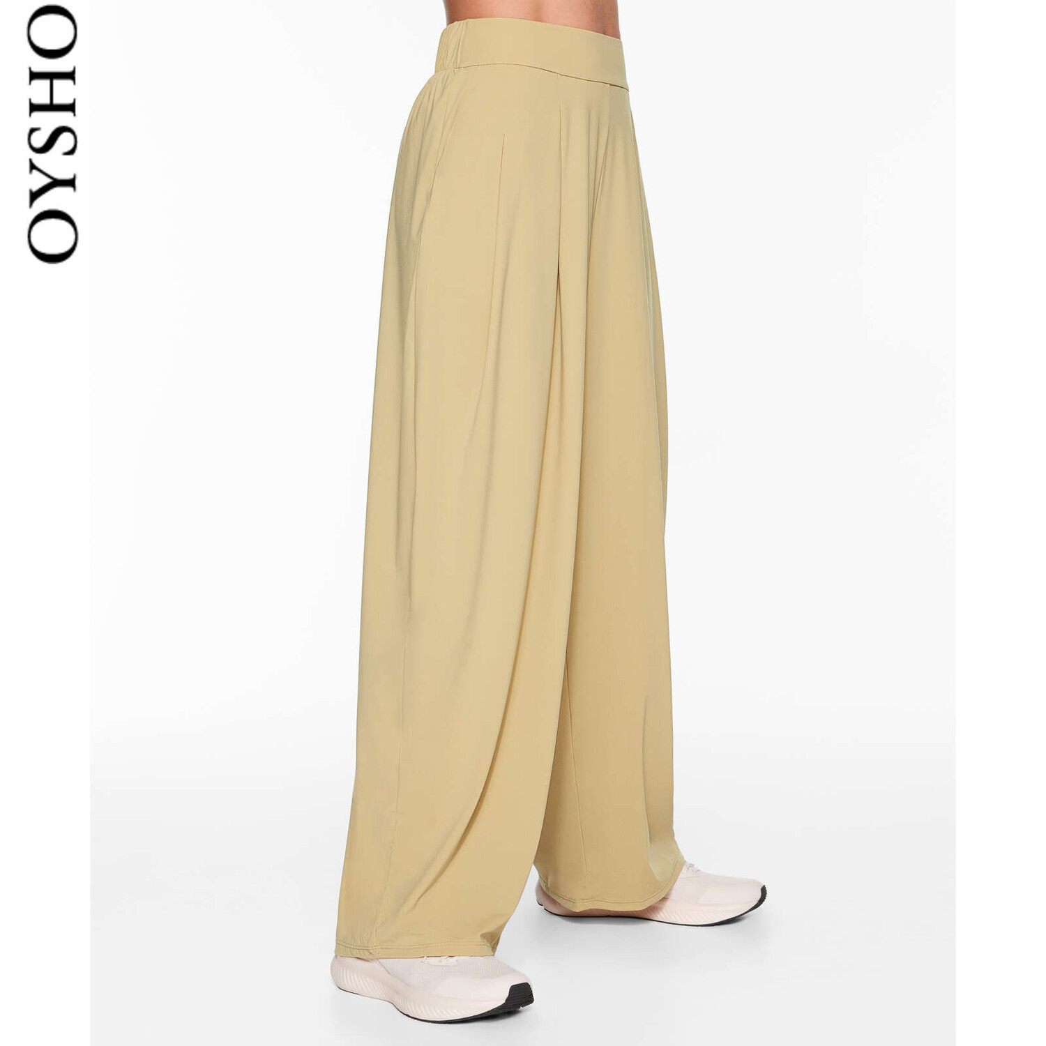 

Брюки Oysho спортивные, желтый