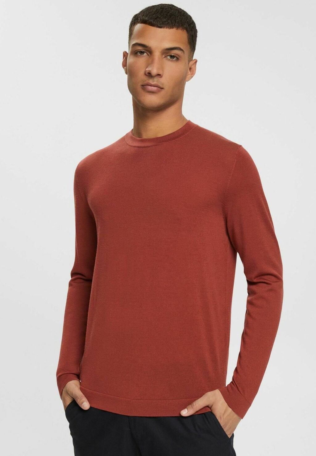 

Свитер Esprit