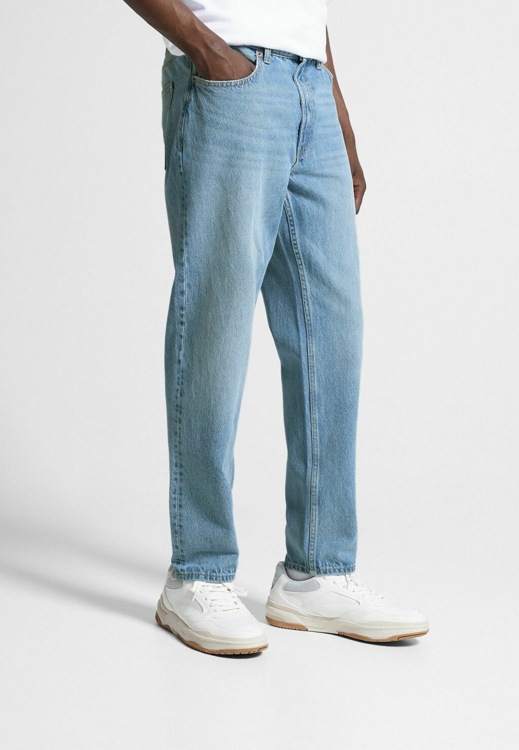 

Джинсы Straight Leg VINTAGE Bershka, цвет light blue denim