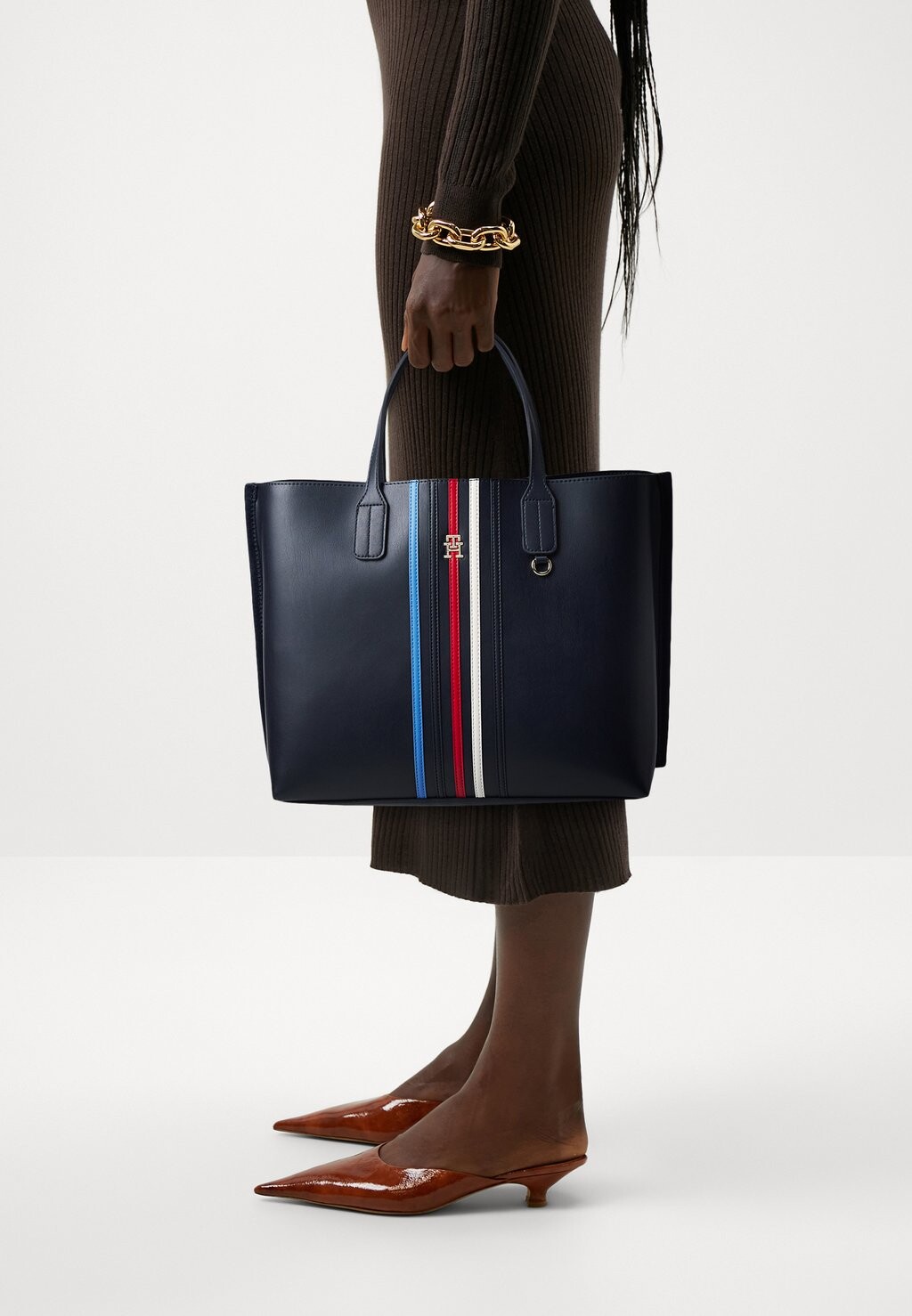 

Сумка ICONIC TOMMY SATCHEL CORP Tommy Hilfiger, цвет space blue