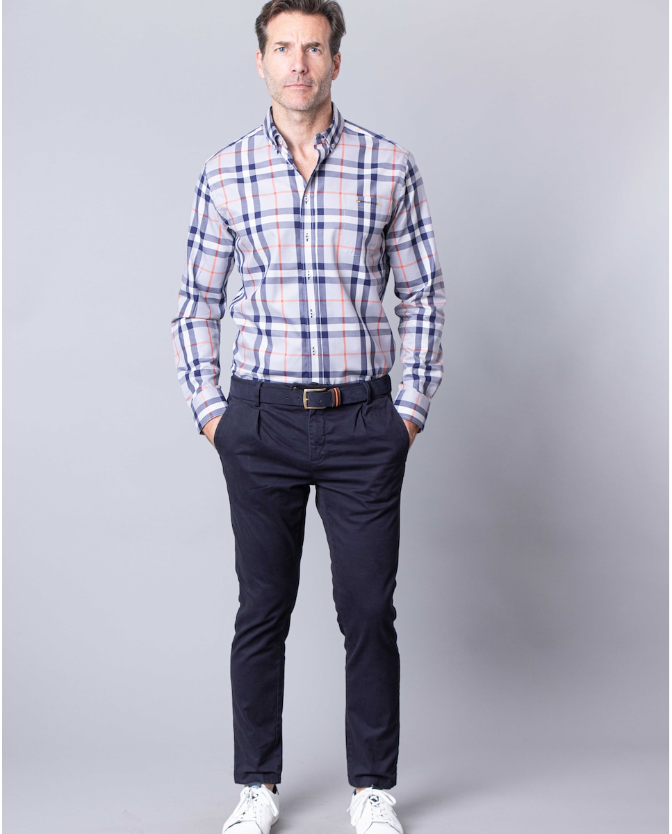 Обычная мужская серая габардиновая рубашка в клетку с карманом Spagnolo, серый обычная мужская оксфордская рубашка в полоску с карманом синего цвета spagnolo синий