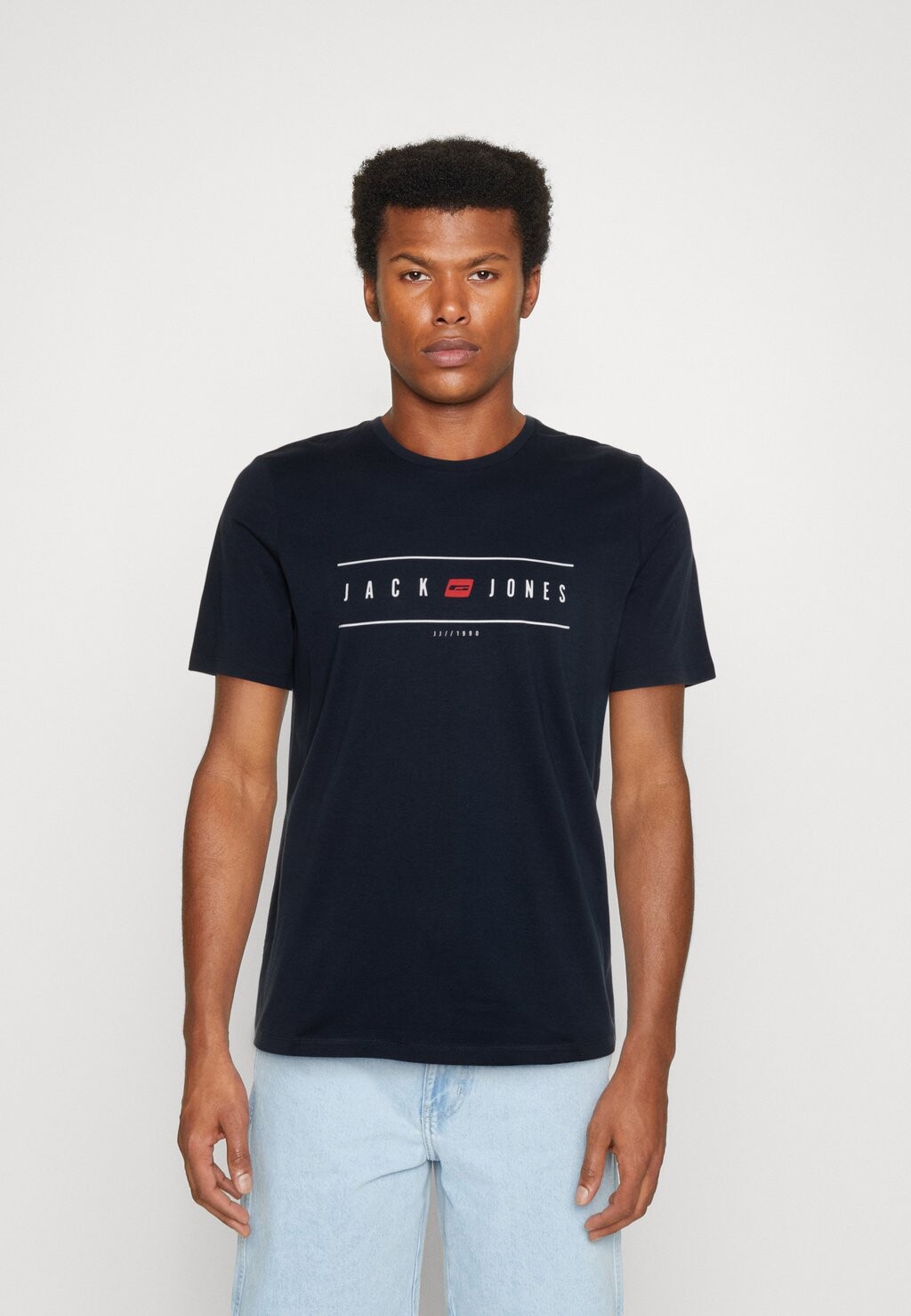 

футболка с принтом ELLIOT LOGO CREW NECK Jack & Jones, темно-синий пиджак