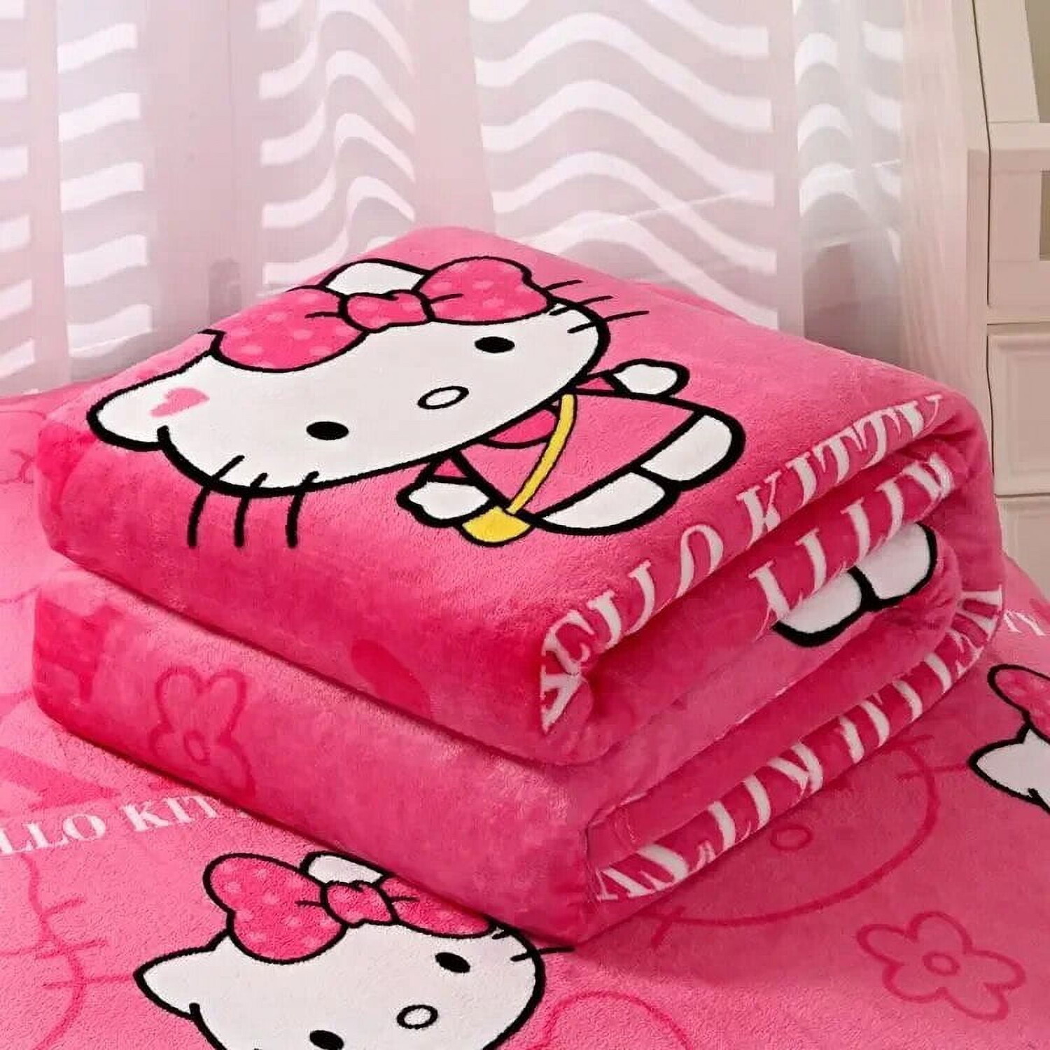

Одеяло плюшевое с рисунком Sanrio Hello Kitty, розовый