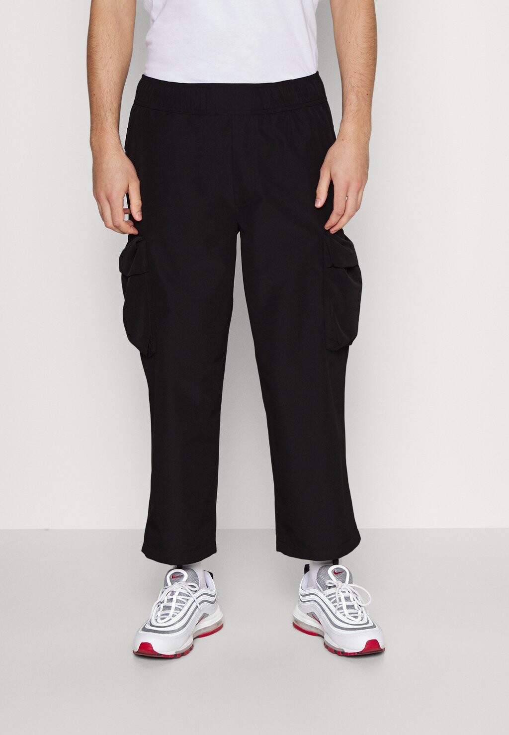 

Брюки-карго Calvin Klein Jeans, черный