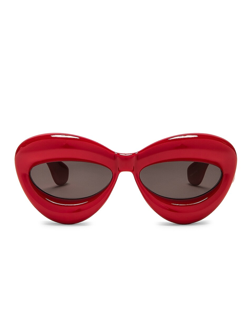 

Солнцезащитные очки Loewe Inflated Cat Eye, цвет Shiny Red & Smoke