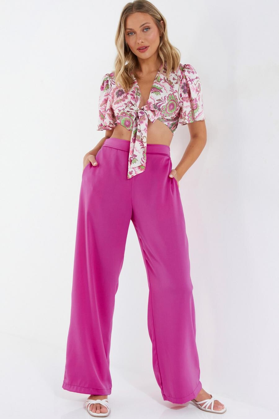 

Розовые атласные брюки палаццо QUIZ Clothing