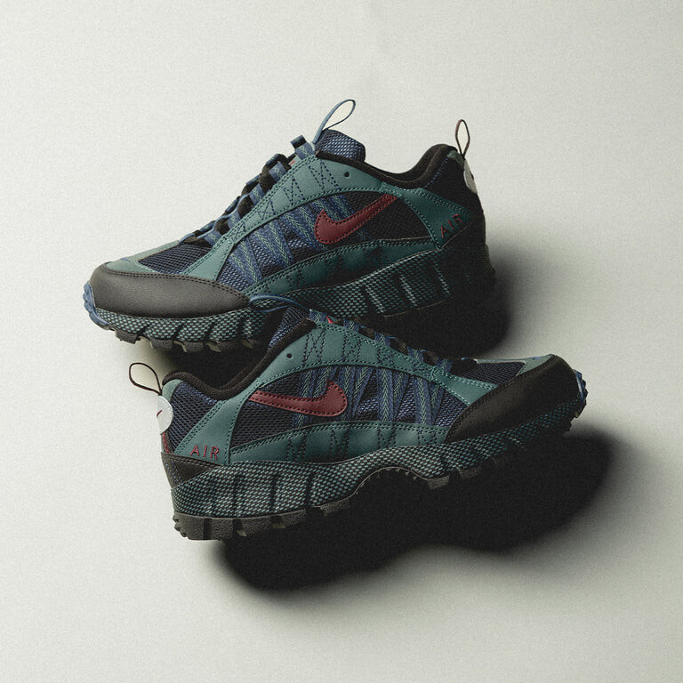 

Кроссовки Air Humara Nike, серый