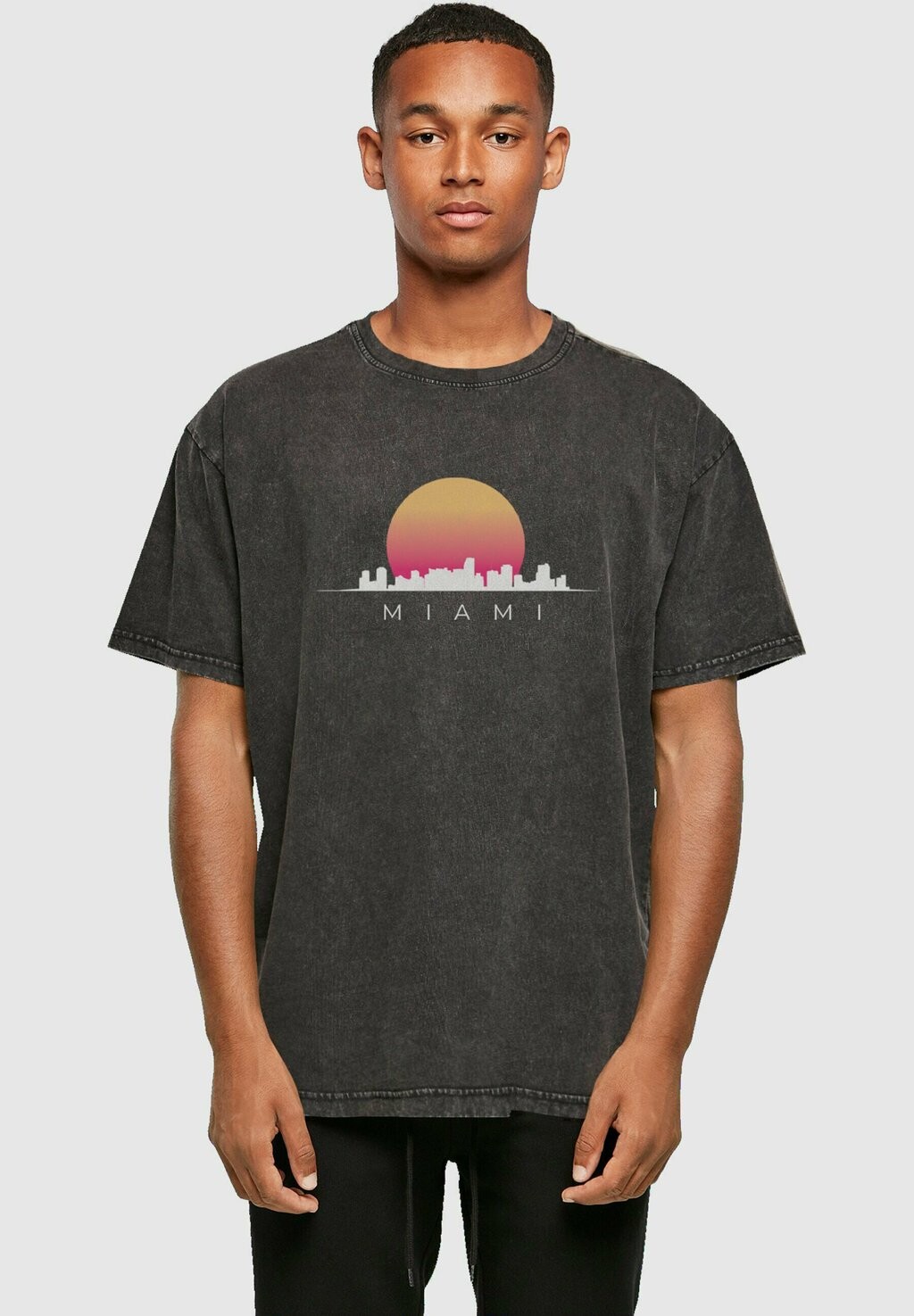 

Футболка с принтом MIAMI X ACID WASHED HEAVY Merchcode, цвет black