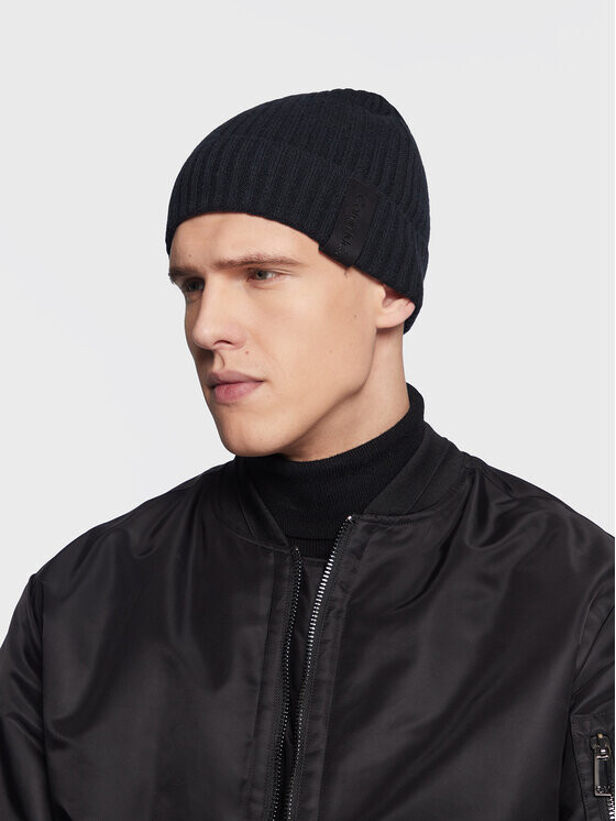 

Кепка Calvin Klein, черный