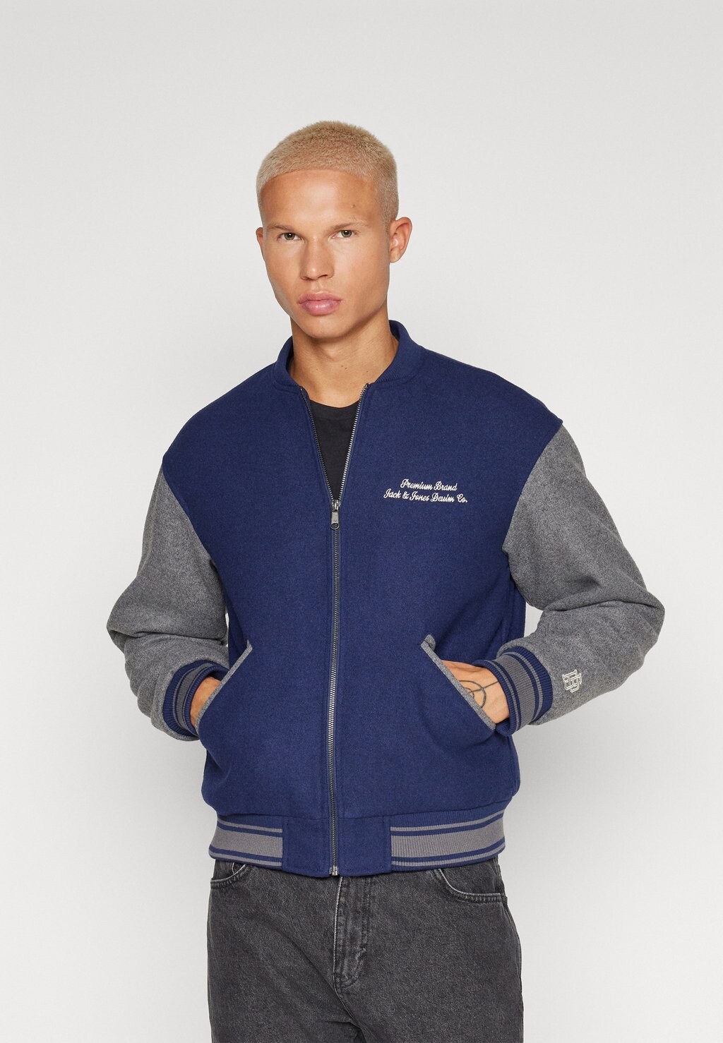 

Ветровка Jack & Jones JPRCAMBRIDGE, цвет maritime blue