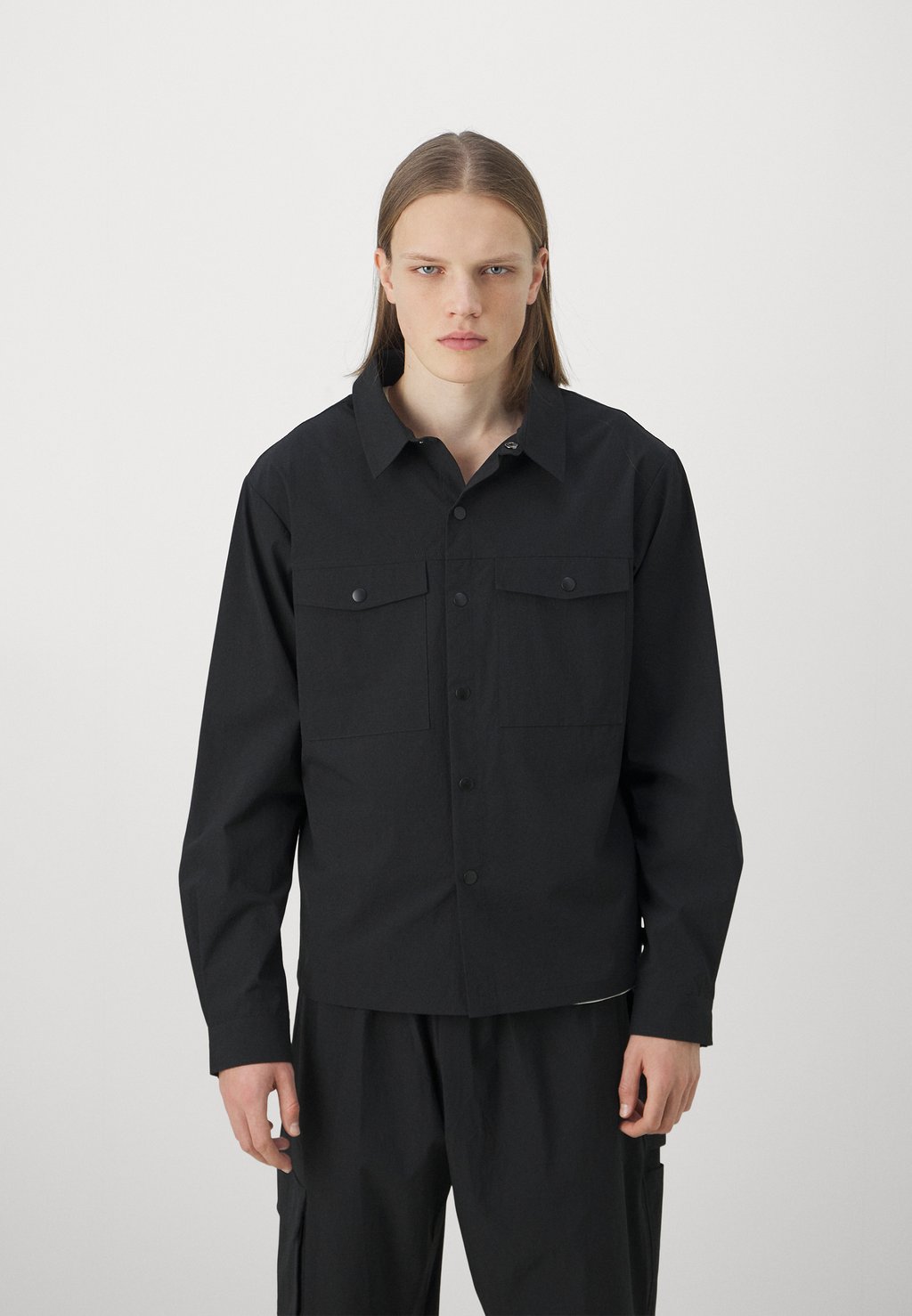 Легкая куртка OVERSHIRT UNISEX 7 DAYS Active, цвет black легкая куртка bronson overshirt levi s workwear цвет nico meteorite