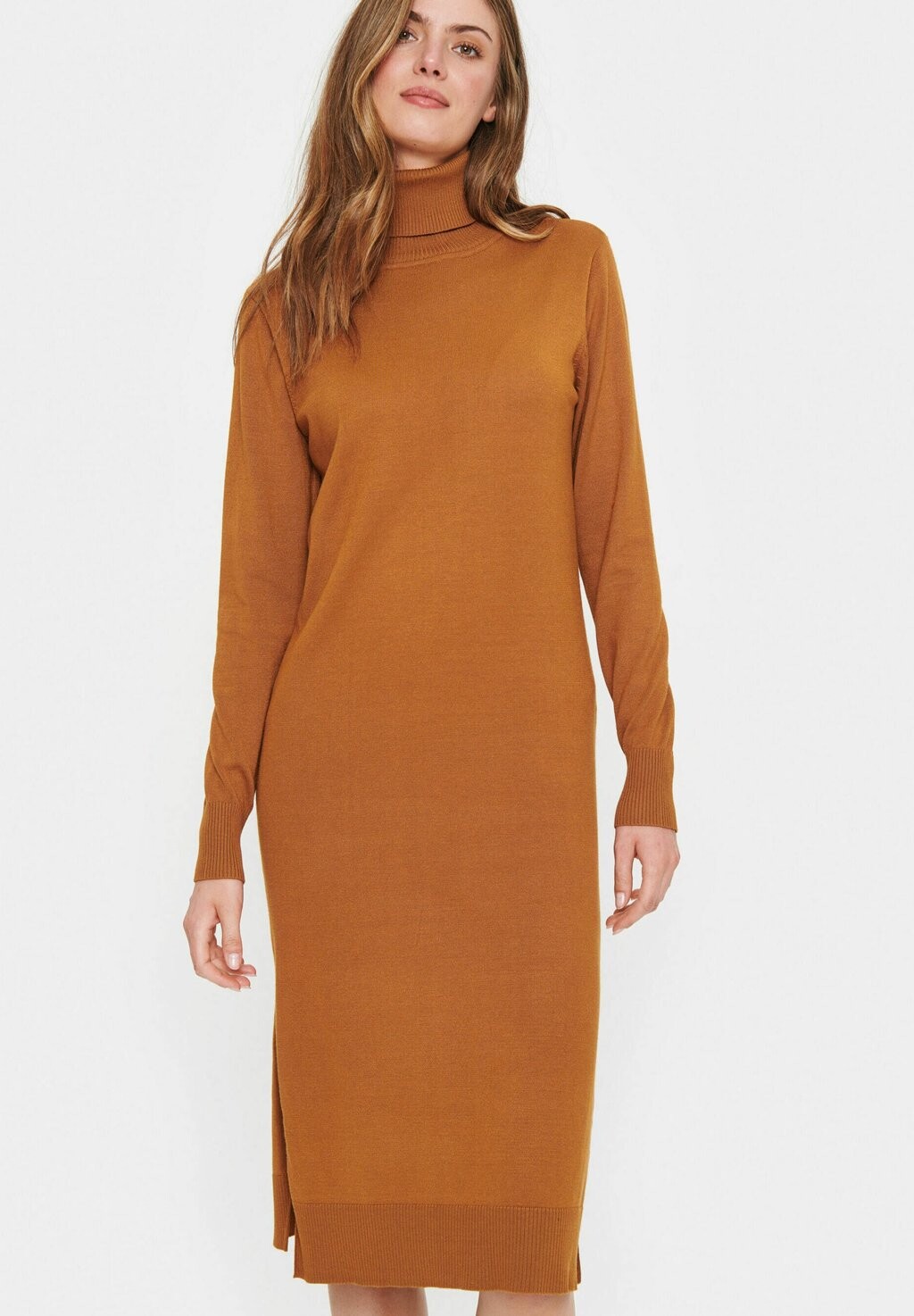 

Трикотажное платье MILA ROLL NECK Saint Tropez, Cathay Spice