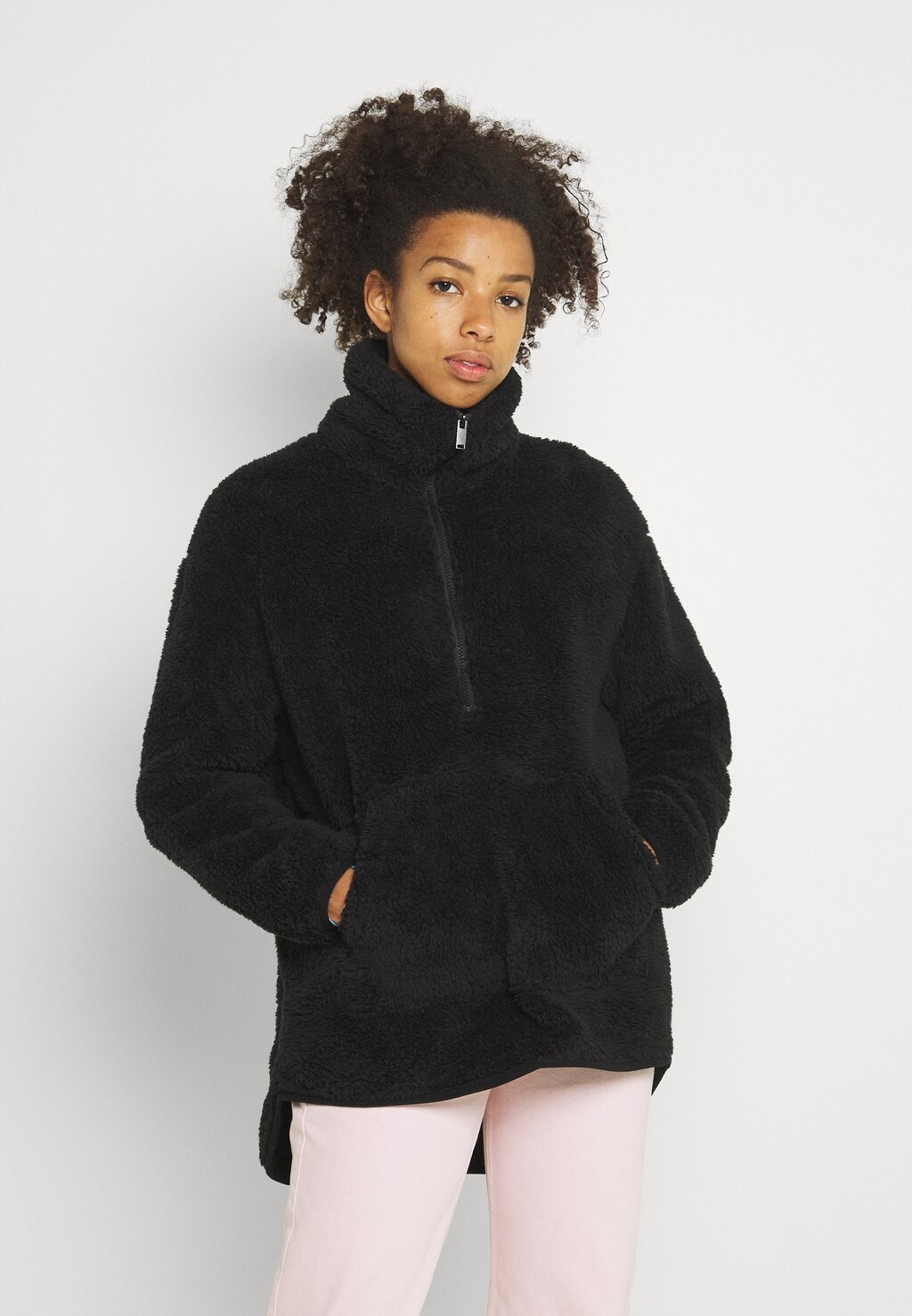 

Джемпер флисовый Vero Moda, черный