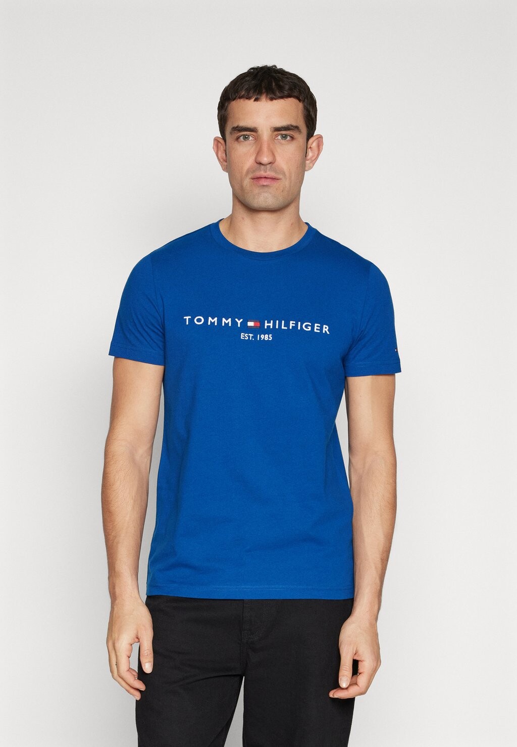 

Футболка с принтом Logo Tee Tommy Hilfiger, цвет anchor blue