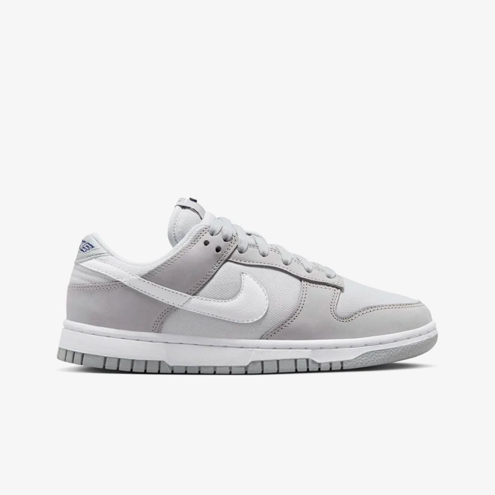 

Кроссовки Dunk Low LX NBHD 'Light Smoke Grey' Nike, серый