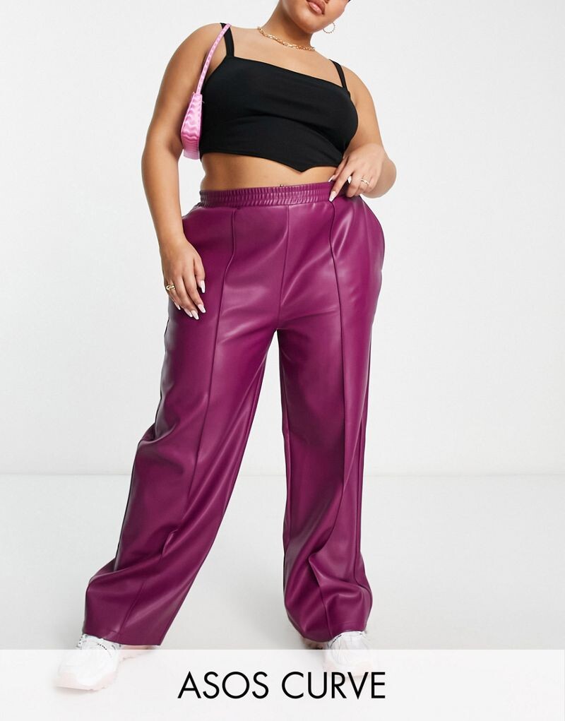 

Черные спортивные брюки прямого кроя из искусственной кожи ASOS DESIGN Curve