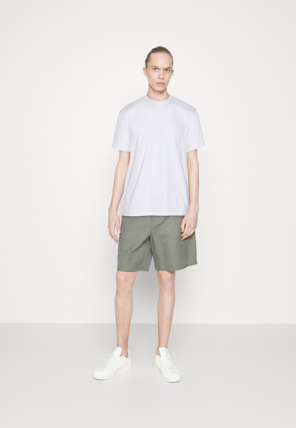 

базовая футболка JJERELAXED TEE O-NECK 2 PACK Jack & Jones, белый/черный