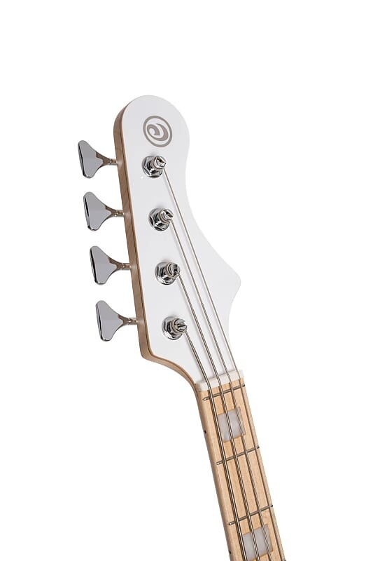 Бас гитара cort 5 струн. Пятиструнный безладовый бас. Легкие басс. Tune bass maniac 5. Человек с электрогитарой.