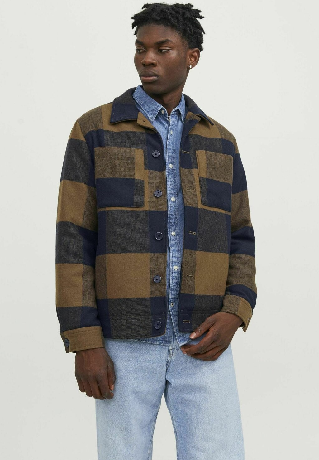 

Межсезонная куртка Jack & Jones, ириска