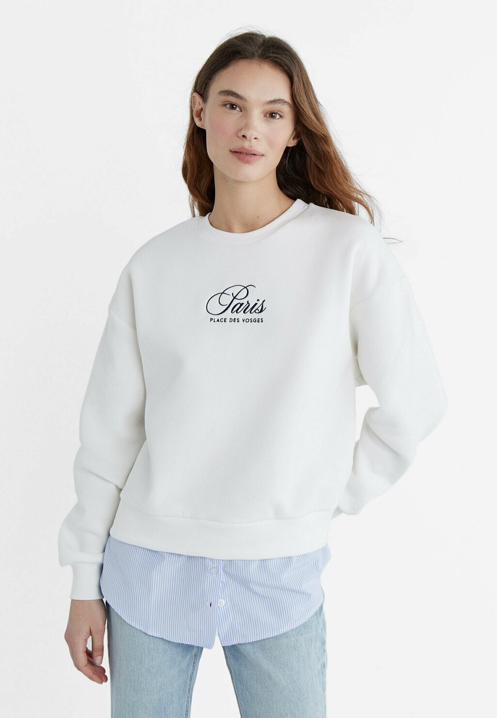 

Толстовка Contrast Embroidered Stradivarius, белый
