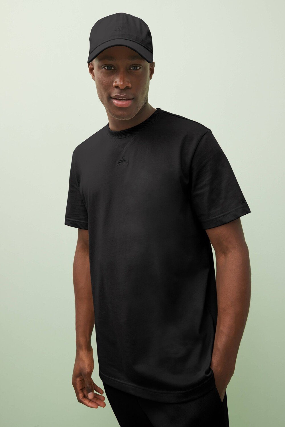 

Худи Sportswear Essentials из махровой ткани с тремя полосками и застежкой-молнией adidas, черный