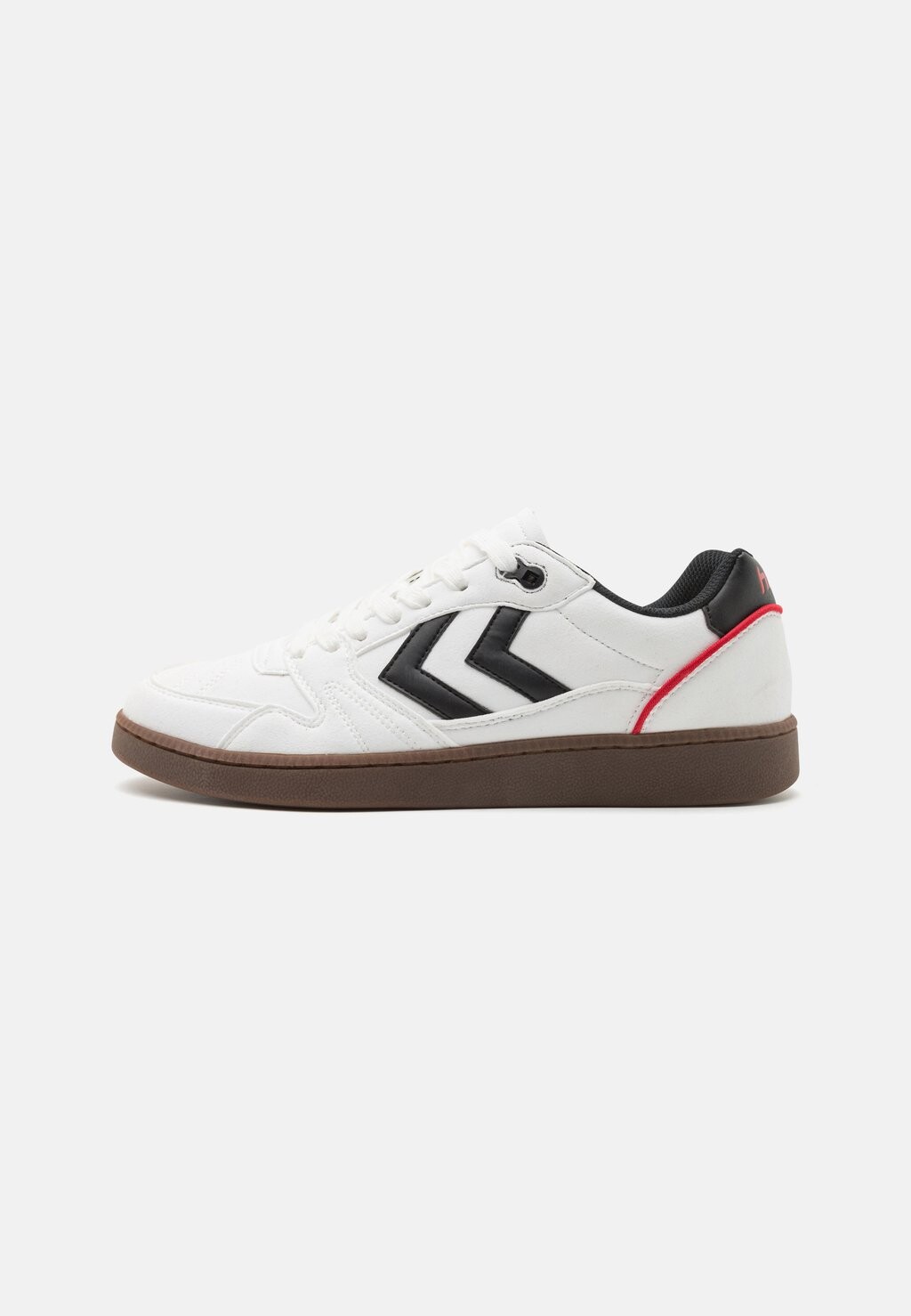 

Кроссовки Hummel