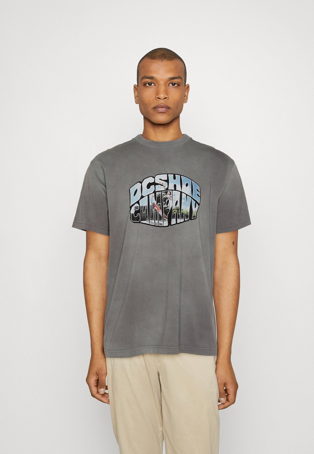

Футболка с принтом CITYWIDE DC Shoes, серый