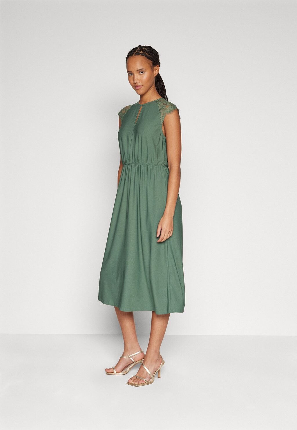 

Элегантное платье Vmmilla Calf Dress Vero Moda, цвет laurel wreath
