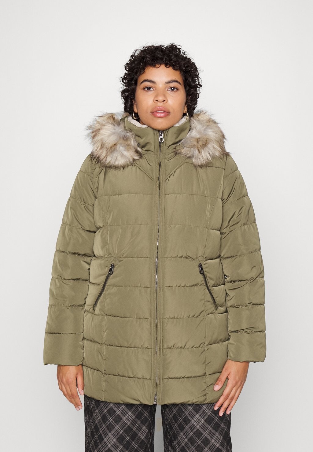 

Зимняя куртка Vero Moda