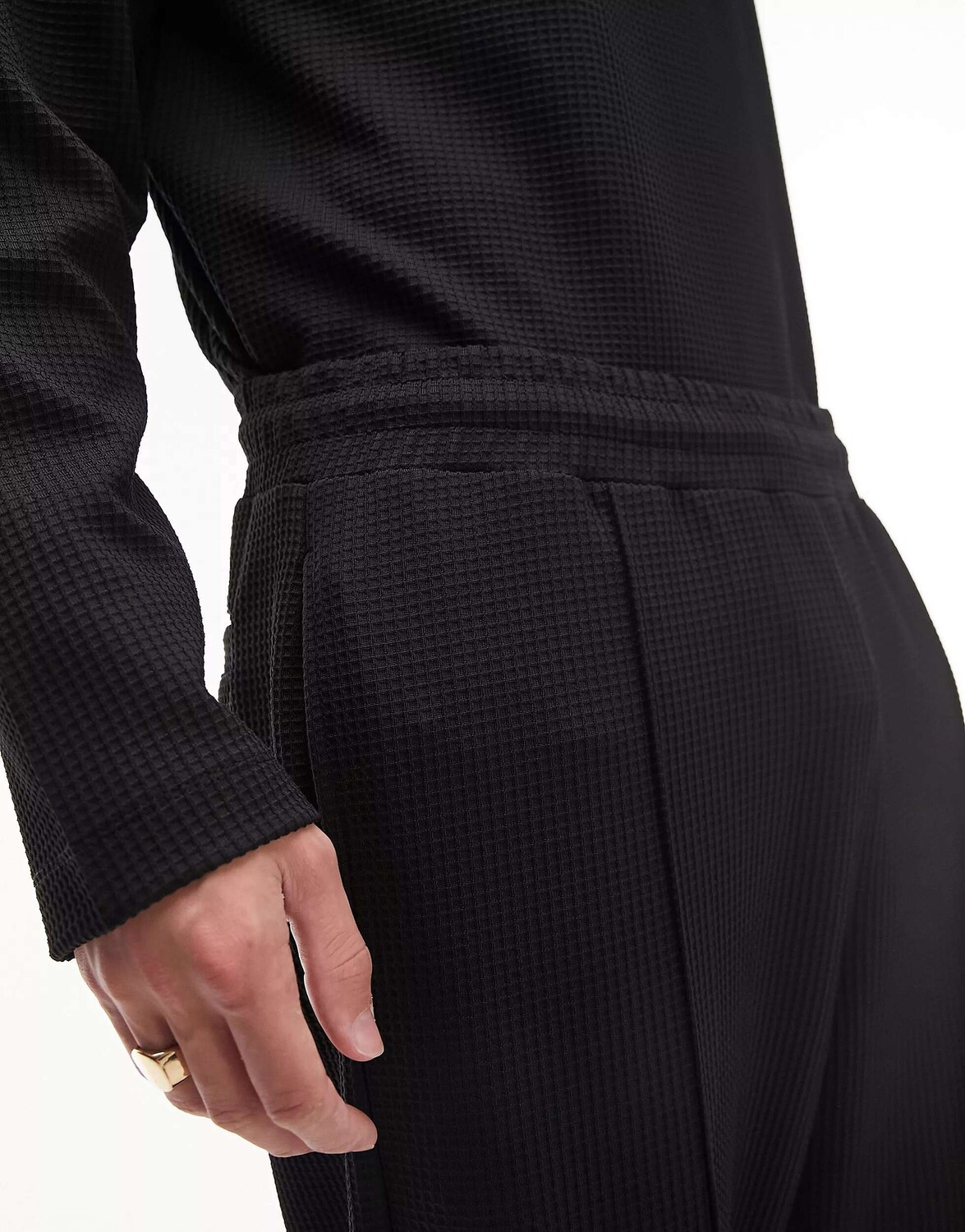 

Черные джоггеры прямого кроя с защипами и защипами Topman
