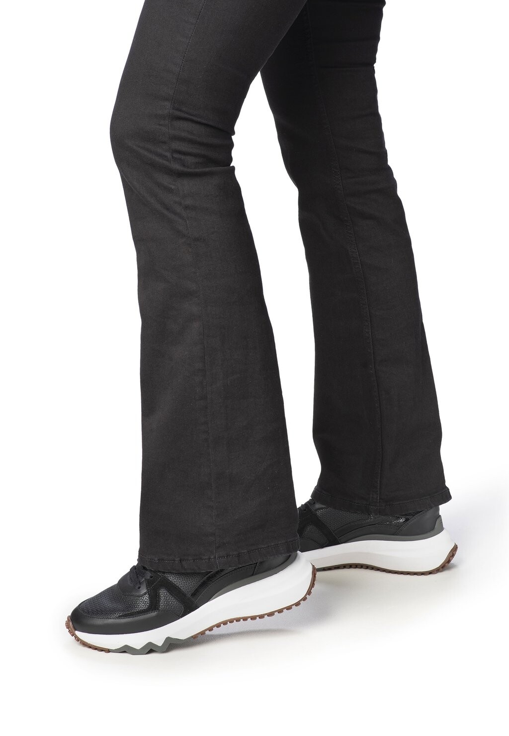 

Кроссовки низкие CURVI 01.0 Floris van Bommel, цвет black