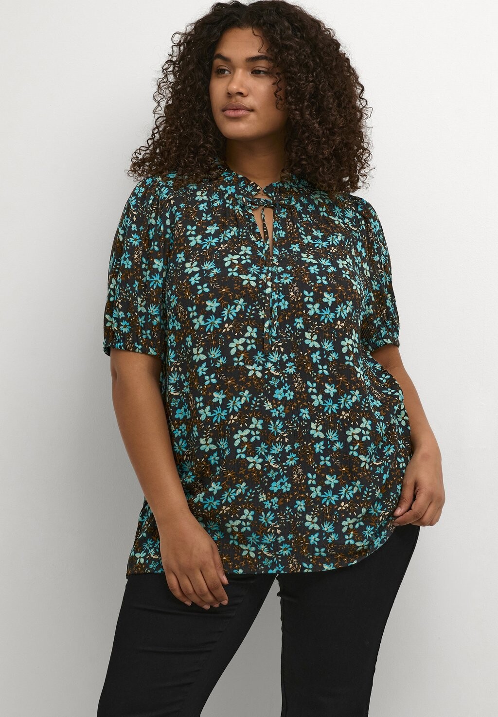 

Блузка Kaffe Curve Kcmarca Frill, синий