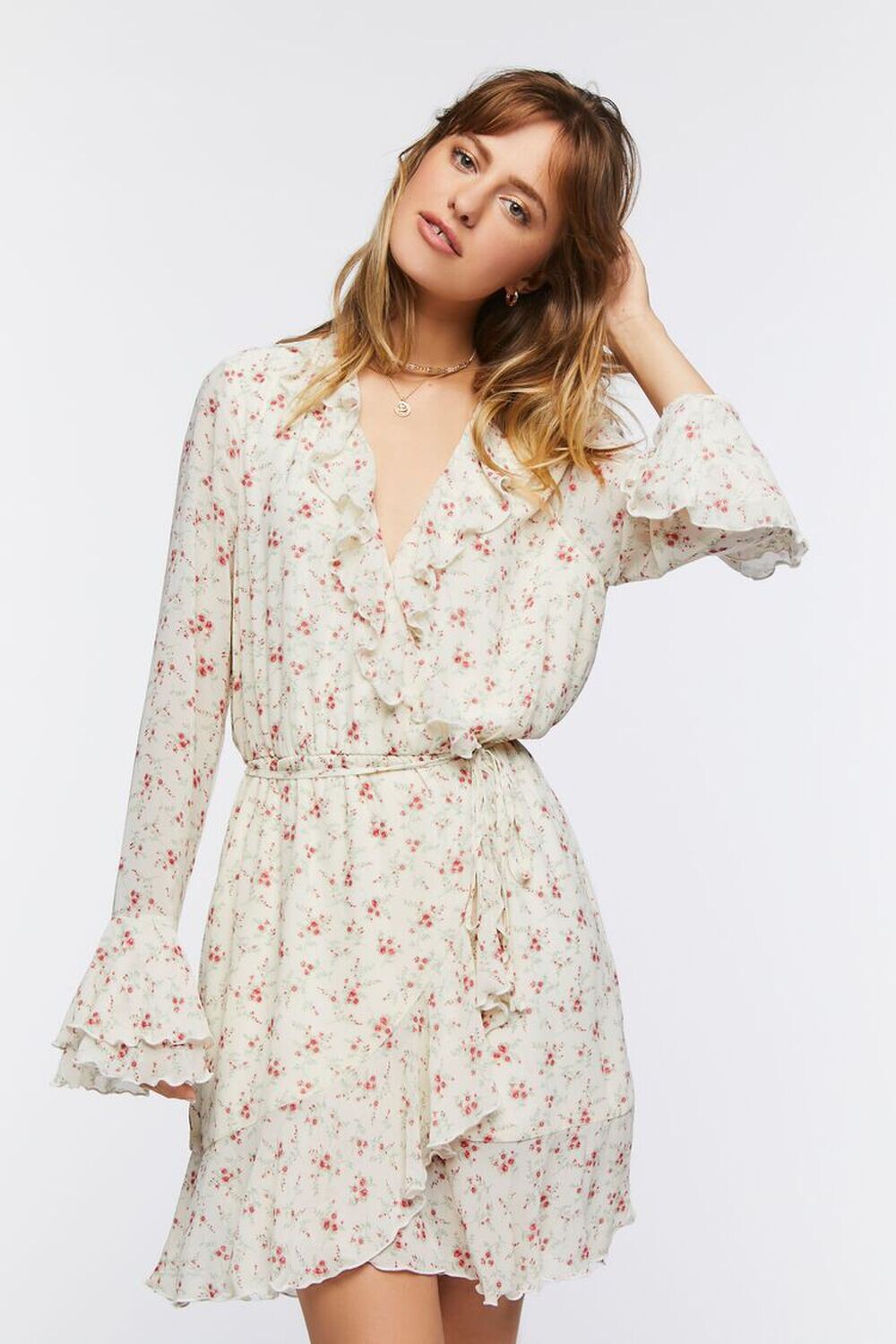 

Шифоновое мини-платье с цветочным принтом Forever 21, слоновая кость, Бежевый