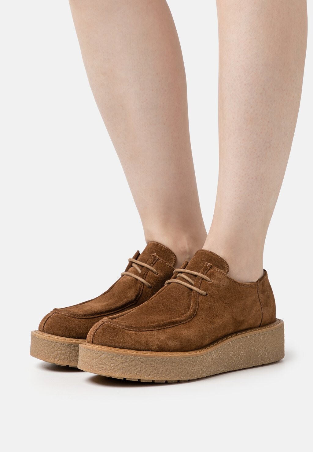 

Туфли на шнуровке Elidea Geox, цвет dark camel