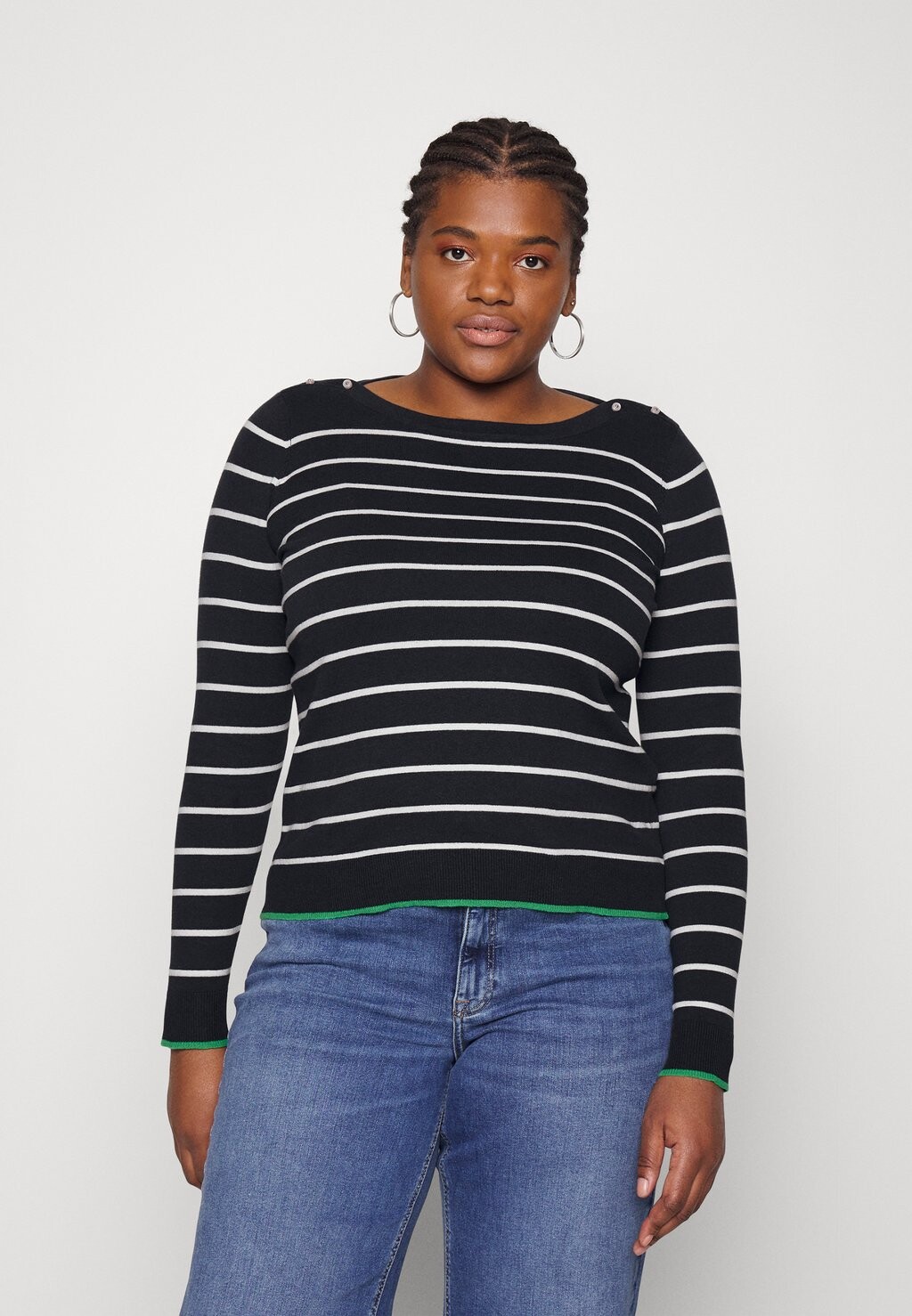 

Свитер Vero Moda Vmalma Ls Boatneck Button Curve, черный / белоснежный