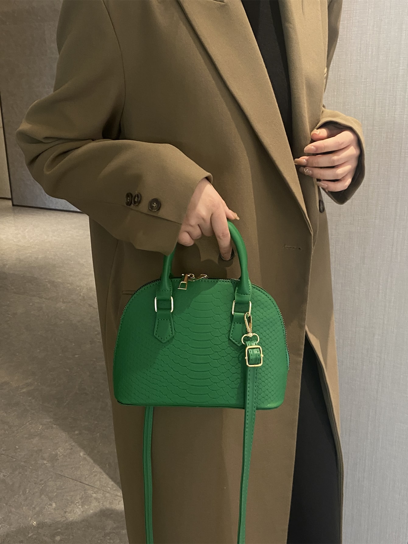 цена Модная сумка-ракушка, зеленый