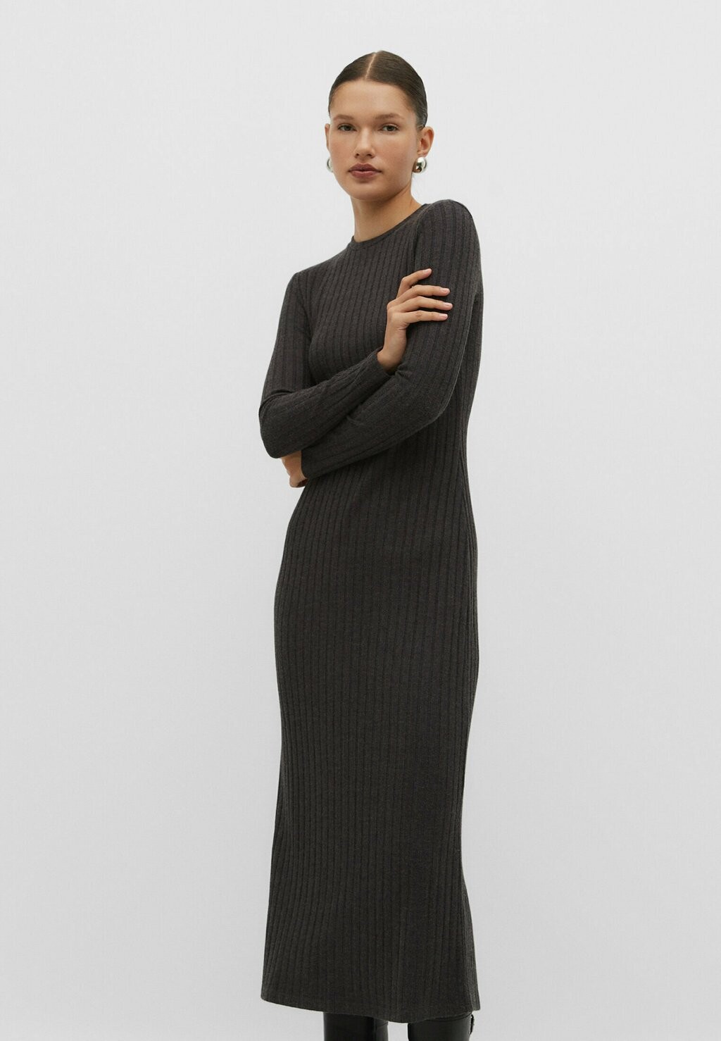 

Трикотажное платье Napped Stradivarius, цвет dark grey