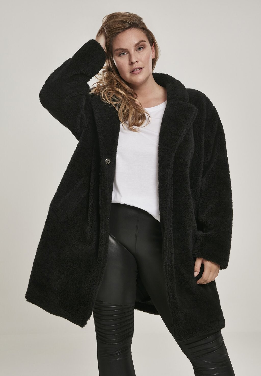 

Зимняя куртка Urban Classics Curvy