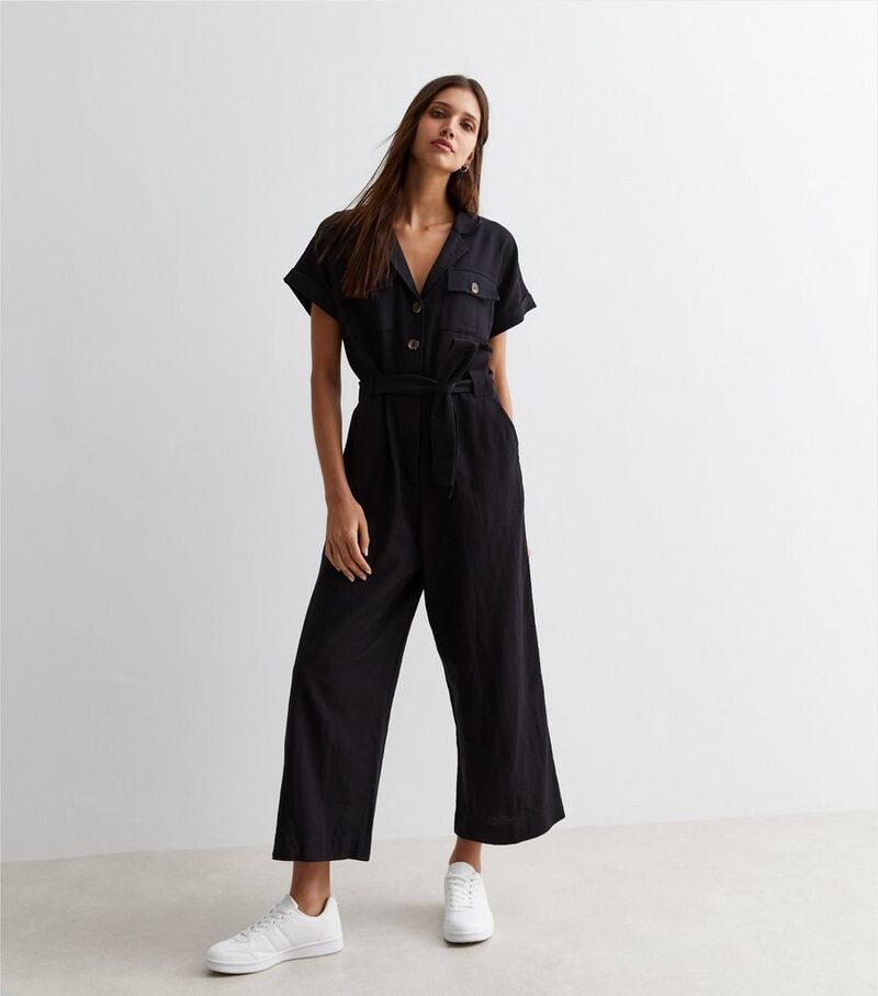 

Черный комбинезон в стиле милитари с короткими рукавами и поясом New Look, черный