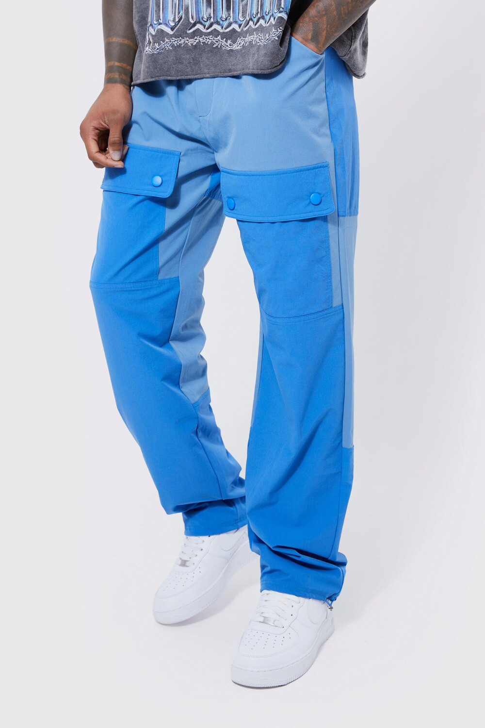 

Легкие эластичные брюки color block Boohoo, синий